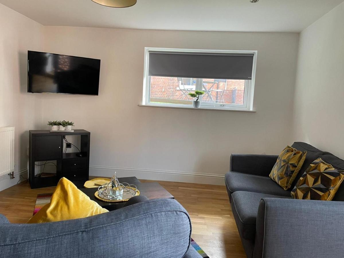Central Hull Spacious Apartment H3 Kingston upon Hull ภายนอก รูปภาพ