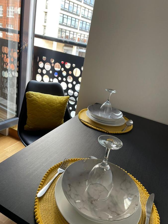 Central Hull Spacious Apartment H3 Kingston upon Hull ภายนอก รูปภาพ