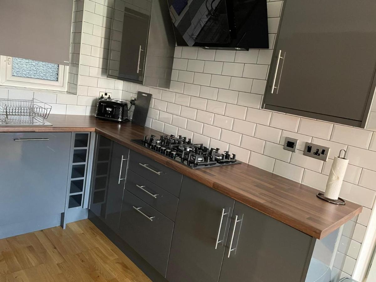 Central Hull Spacious Apartment H3 Kingston upon Hull ภายนอก รูปภาพ