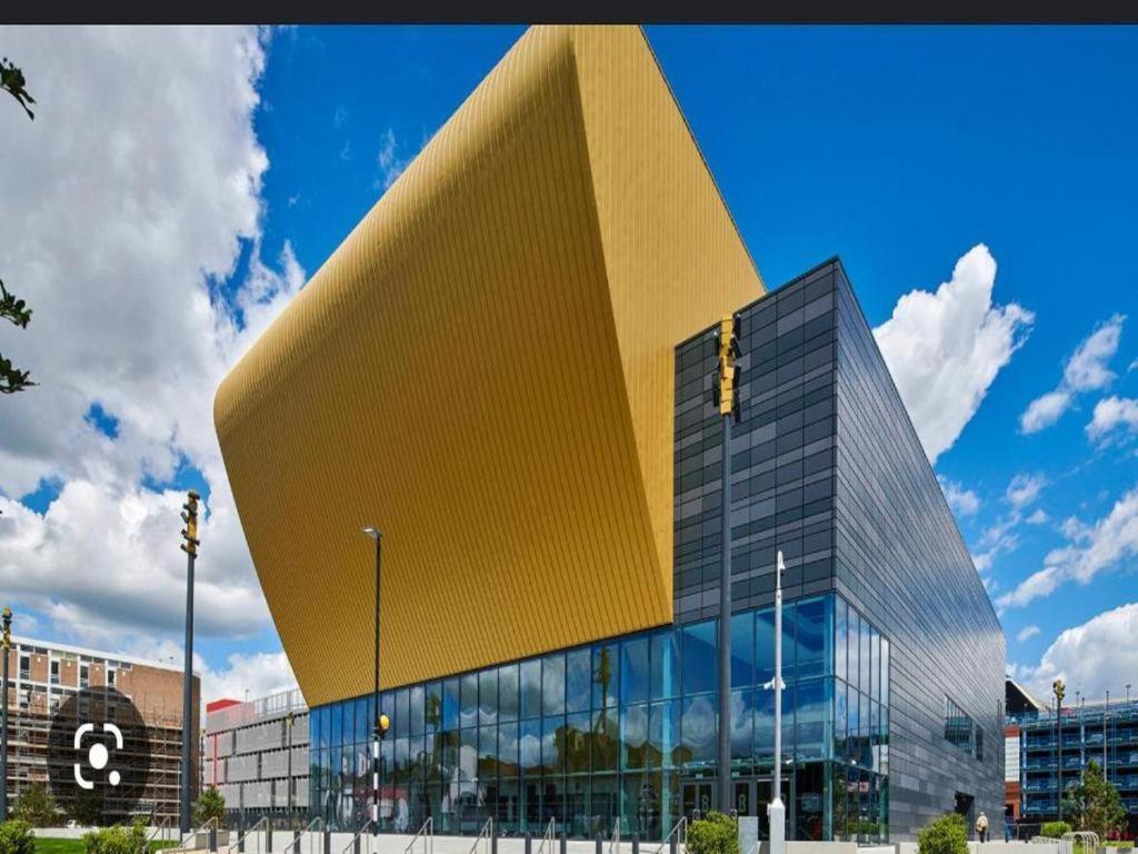 Central Hull Spacious Apartment H3 Kingston upon Hull ภายนอก รูปภาพ